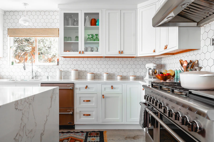 Two-tone cabinets